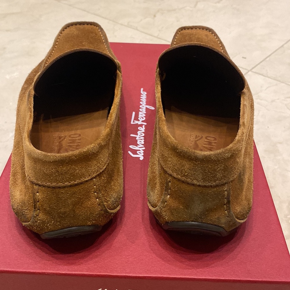 Salvatore Ferragamo men’s suede shoes - Picture 2 of 4